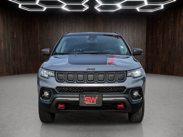 Used 2022 Jeep Compass Trailhawk AWD/4WD image 2