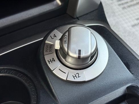 Used 2024 Toyota 4Runner SR5 Premium image 4