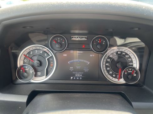Used 2019 RAM 1500 Tradesman w/ Chrome Plus Package image 11
