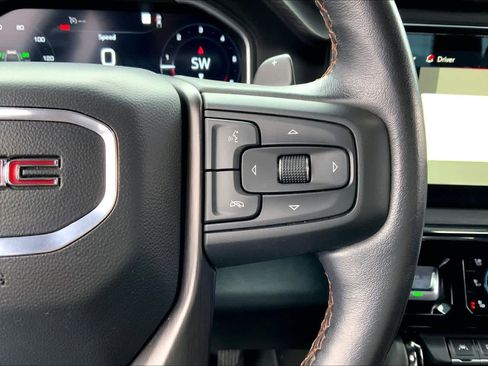 Used 2023 GMC Sierra 1500 AT4 image 25