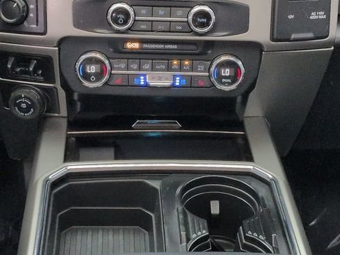 Certified 2022 Ford F250 Lariat w/ Tremor Off-Road Package AWD/4WD image 19