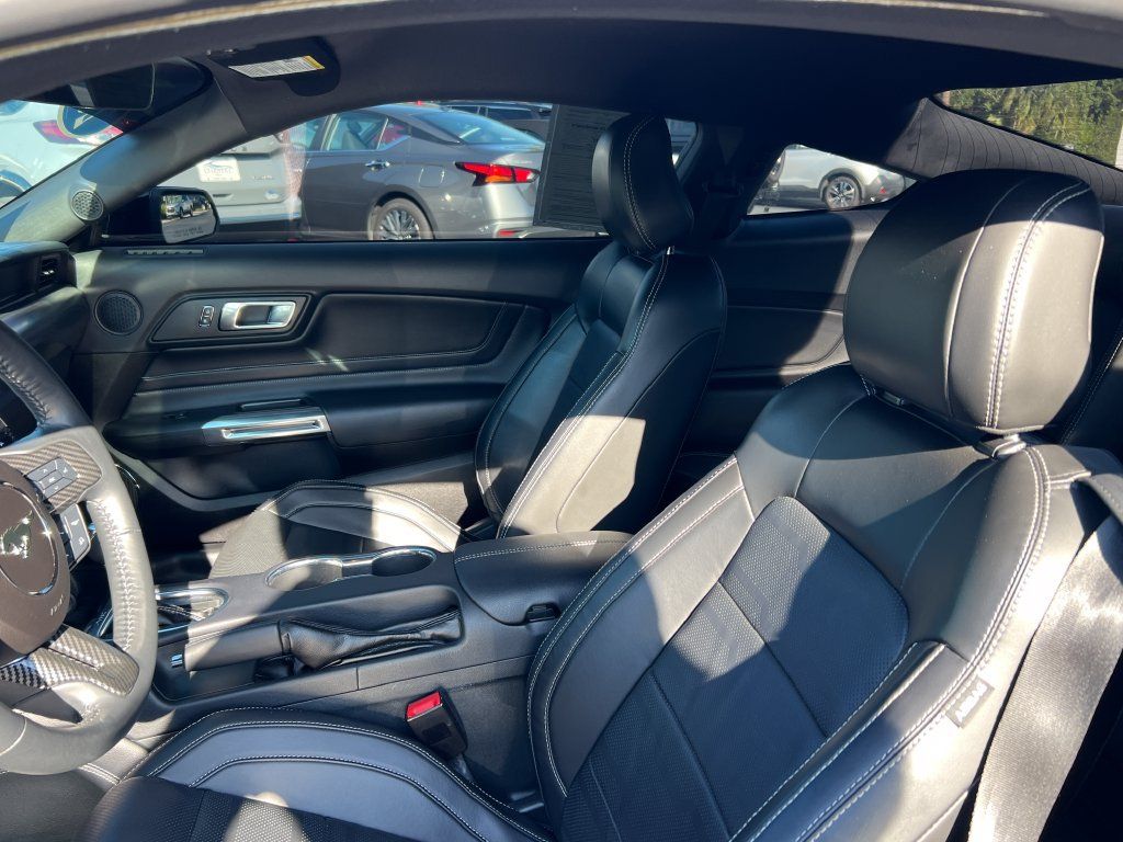 Used 2021 Ford Mustang GT Premium w/ GT Performance Package RWD image 11