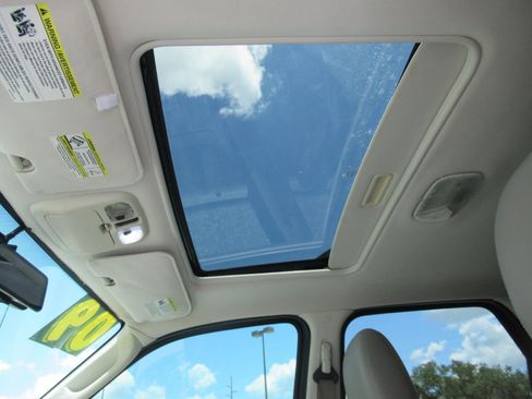 Used 2009 Mercury Mariner Premier AWD/4WD image 16
