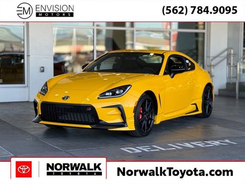 New 2026 Toyota GR86 YUZU Limited image 1