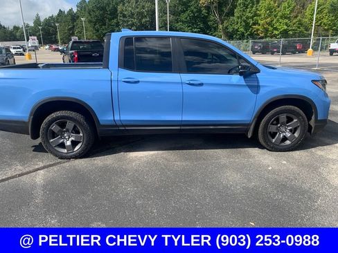 Used 2025 Honda Ridgeline TrailSport image 7