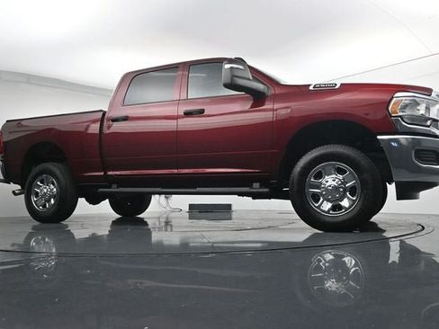 Used 2024 RAM 2500 Tradesman w/ Chrome Appearance Group AWD/4WD image 30