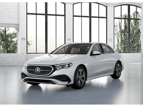 Used 2025 Mercedes-Benz E 350 4MATIC Sedan image 40