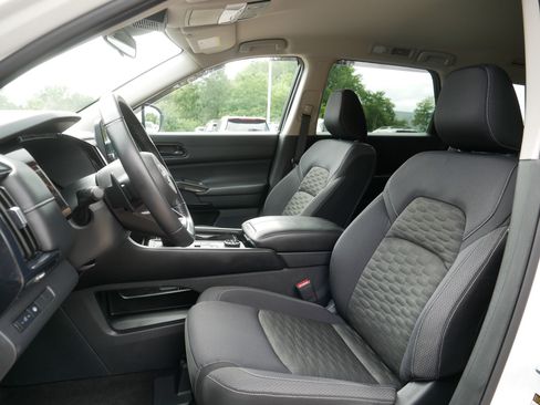 Certified 2024 Nissan Pathfinder SV AWD/4WD image 33