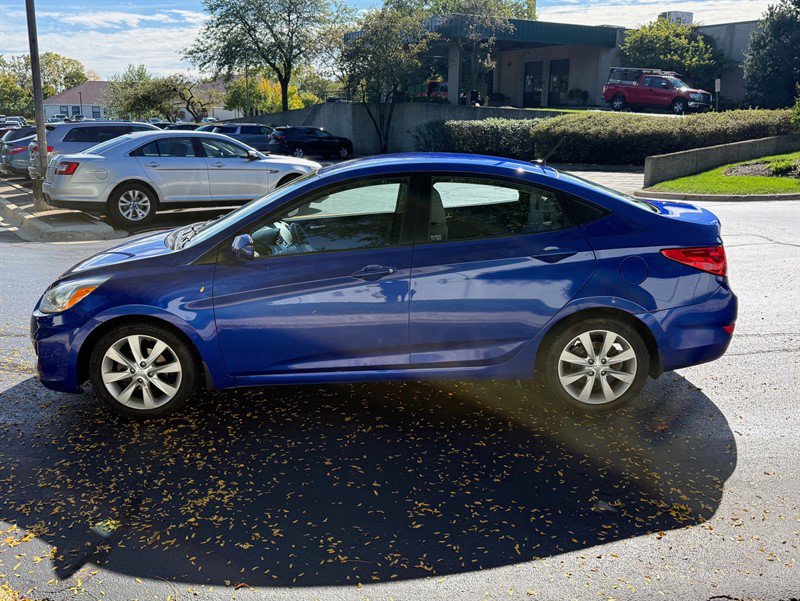Used 2014 Hyundai Accent GLS w/ Option Group 2 FWD image 8