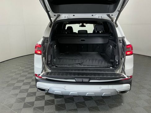Used 2022 BMW X5 xDrive40i w/ Parking Assistance Package AWD/4WD image 28