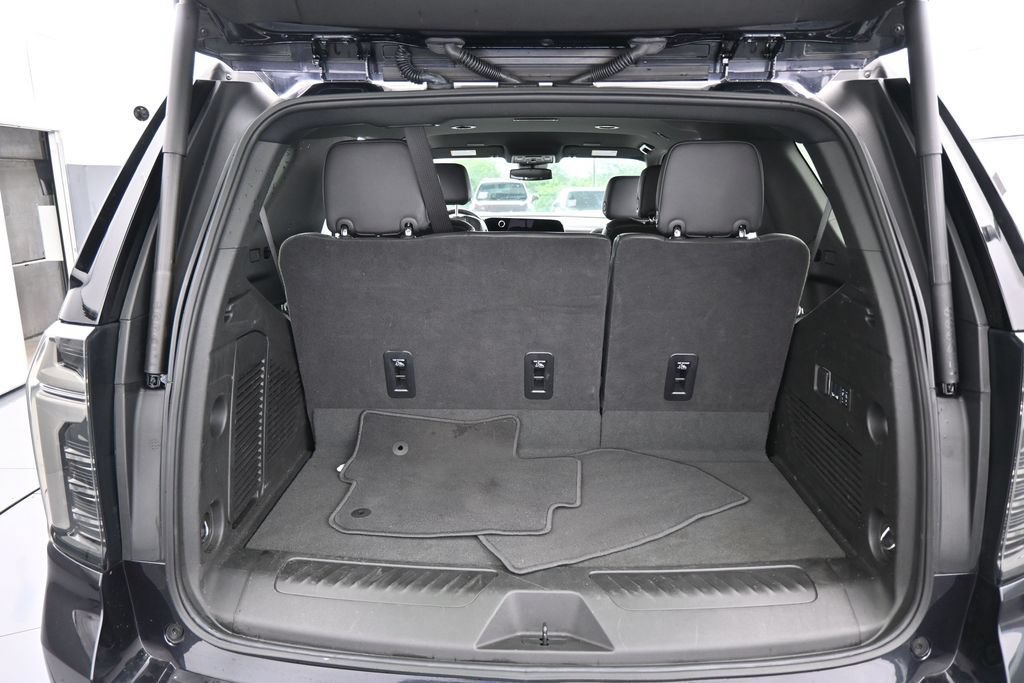 Used 2025 Chevrolet Tahoe LT w/ Comfort Package RWD image 46