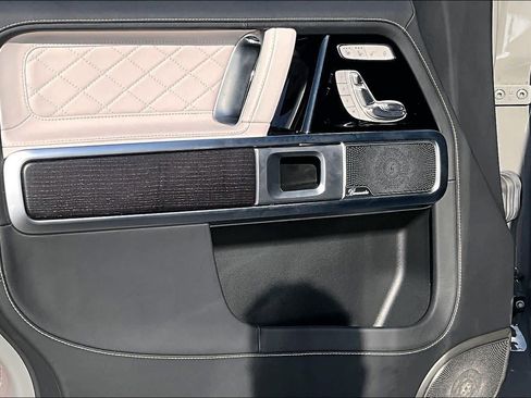 Certified 2022 Mercedes-Benz G 63 AMG 4MATIC image 43