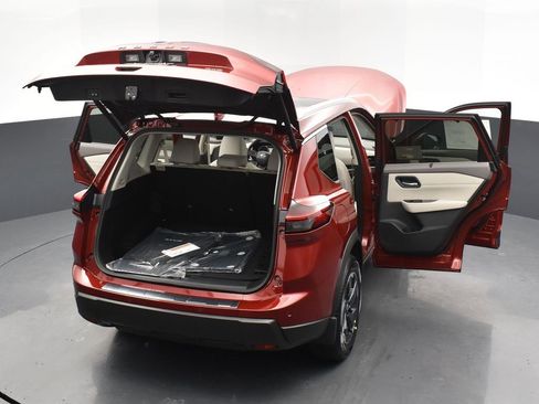 New 2026 Nissan Rogue SV w/ SV Premium Package image 33