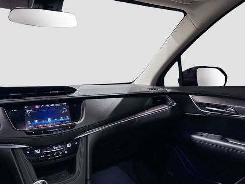 Used 2019 Cadillac XT5 Luxury AWD/4WD image 24