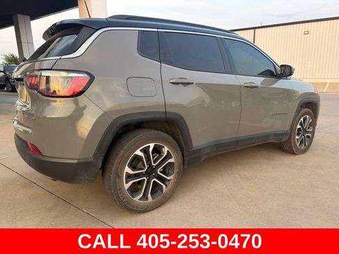 Used 2022 Jeep Compass Limited AWD/4WD image 3