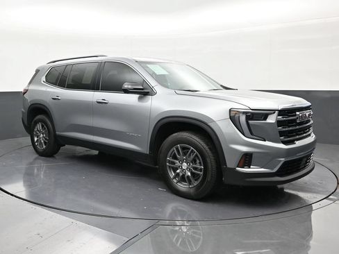 Used 2026 GMC Acadia Elevation FWD image 7