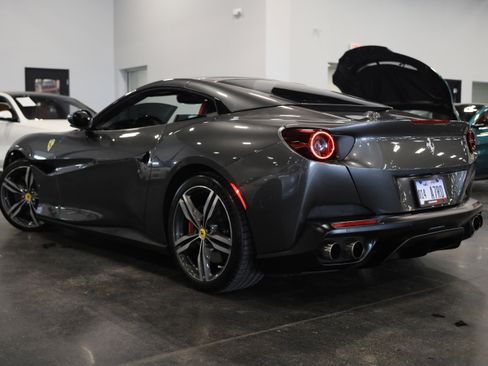 Used 2020 Ferrari Portofino image 6