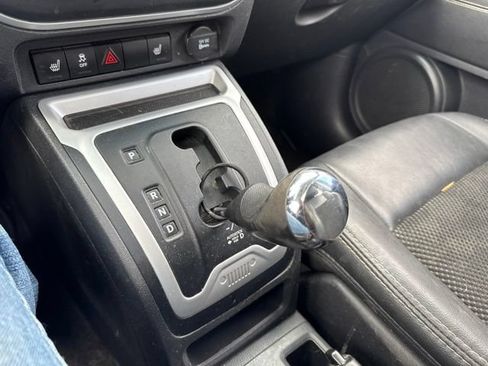 Used 2016 Jeep Compass Latitude w/ Sun/Sound Group AWD/4WD image 22