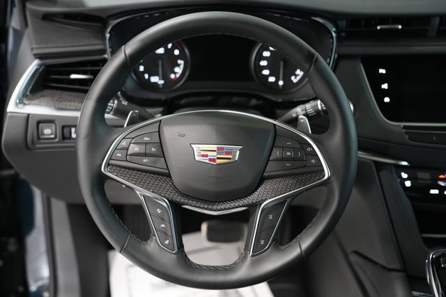 Used 2025 Cadillac XT5 Sportv w/ LPO, Bronce Accent Package AWD/4WD image 14
