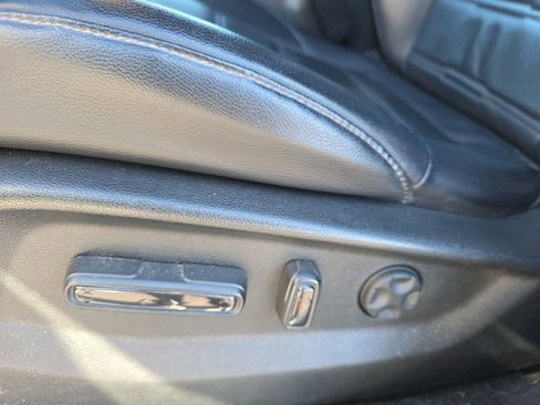 Used 2018 Honda CR-V EX-L image 11