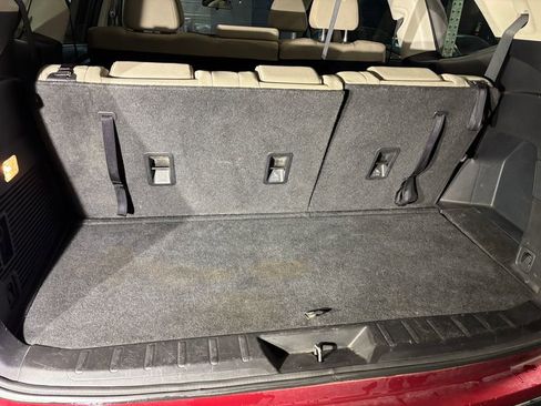 Used 2019 Subaru Ascent Premium image 16