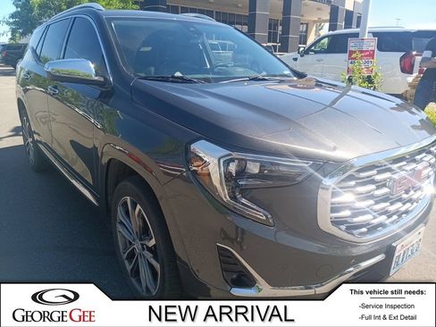 Used 2019 GMC Terrain Denali w/ Advanced Safety Package AWD/4WD image 1