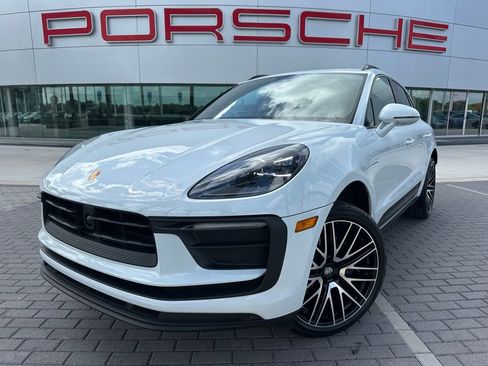 Certified 2026 Porsche Macan Turbo AWD/4WD image 1