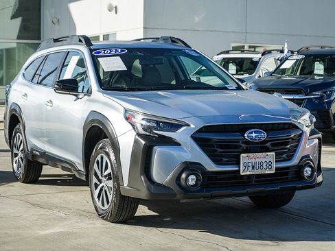 Certified 2023 Subaru Outback Premium image 3