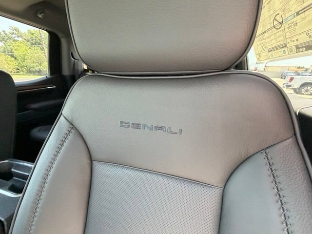 New 2026 GMC Sierra 1500 Denali w/ Denali Reserve Package AWD/4WD image 8