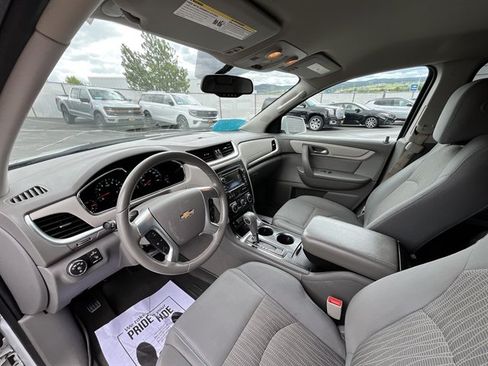Used 2016 Chevrolet Traverse LT AWD/4WD image 16
