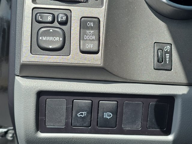 Used 2016 Toyota Sequoia Limited AWD/4WD image 11