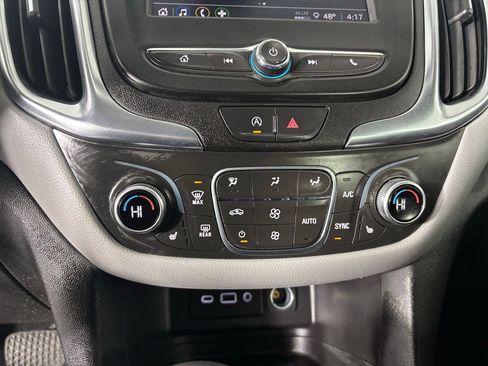 Used 2024 Chevrolet Equinox LT image 15