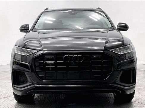 Used 2023 Audi Q8 Premium Plus w/ Premium Plus Package image 3