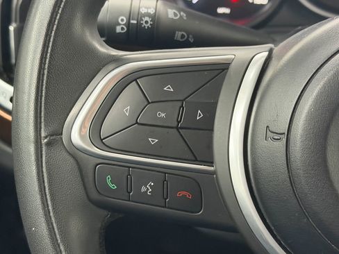 Used 2019 FIAT 500L Pop FWD image 25