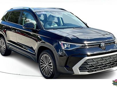 Certified 2025 Volkswagen Taos SE
