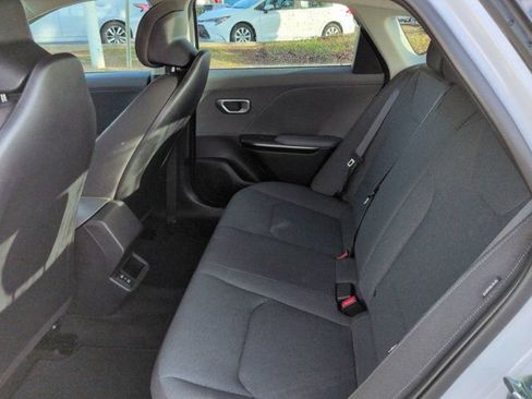 Used 2025 Kia K4 FWD image 12
