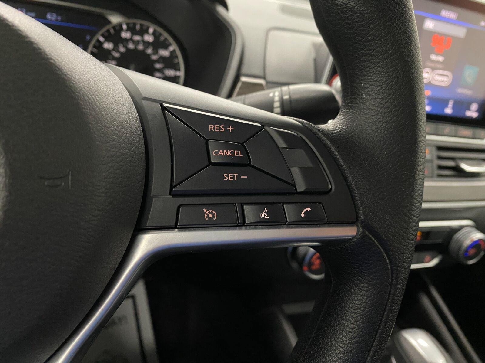 Certified 2025 Nissan Altima 2.5 SV FWD image 15