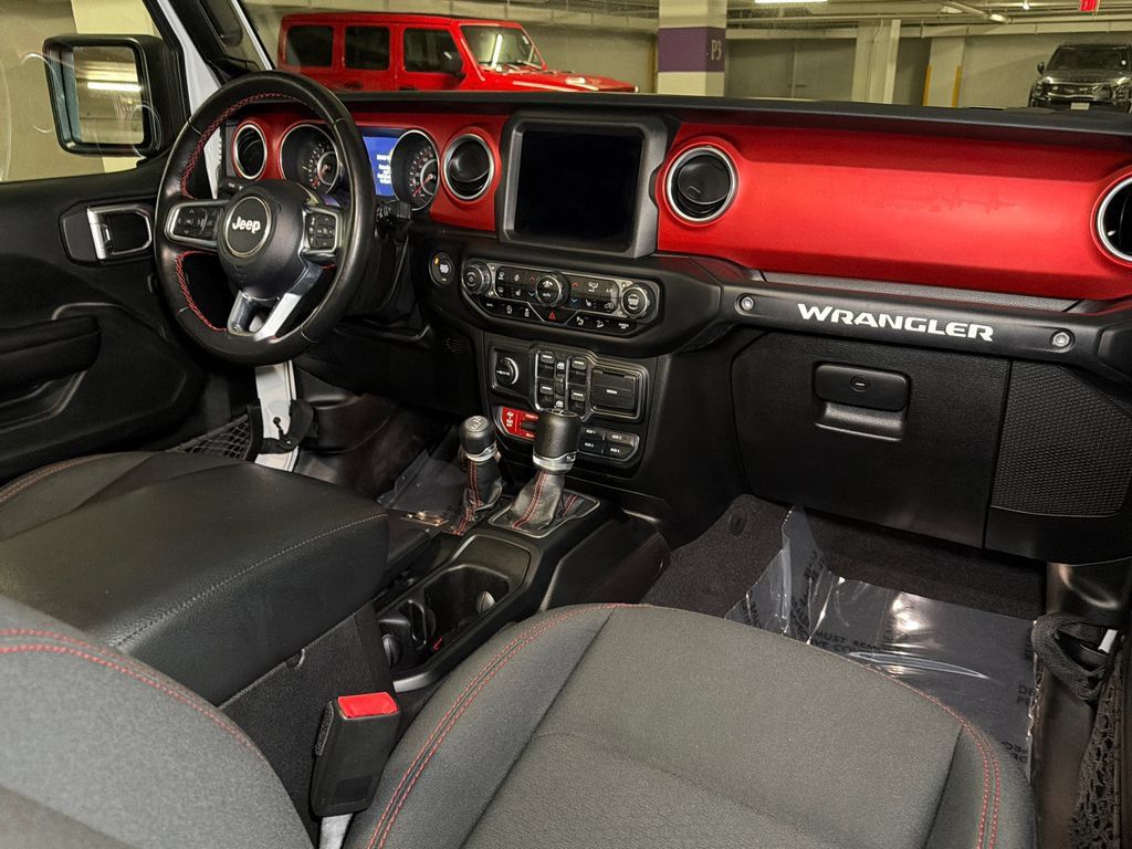 Used 2021 Jeep Wrangler Unlimited Rubicon AWD/4WD image 13