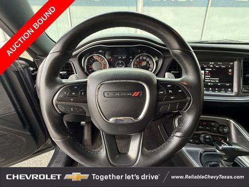 Used 2018 Dodge Challenger R/T Scat Pack RWD image 14