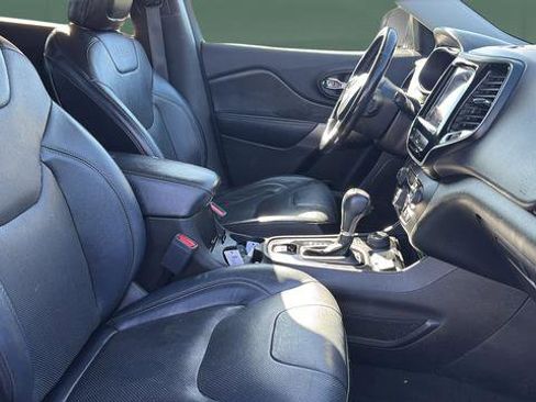 Used 2020 Jeep Cherokee Limited image 15