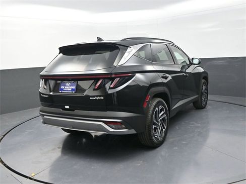 New 2026 Hyundai Tucson Limited image 8