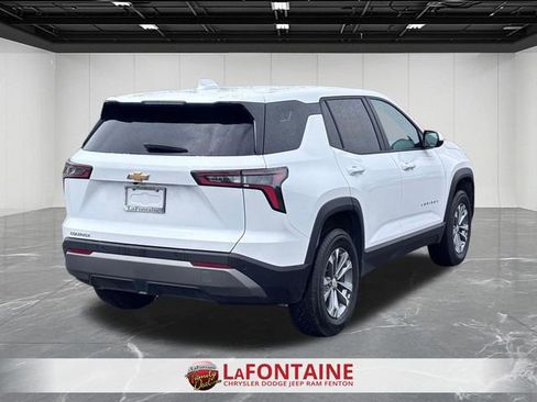 Used 2025 Chevrolet Equinox LT image 11