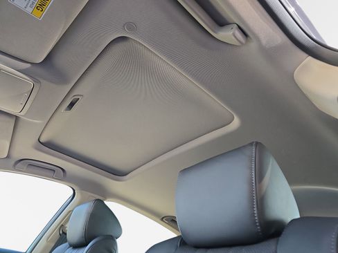Certified 2018 Honda Accord Touring image 31