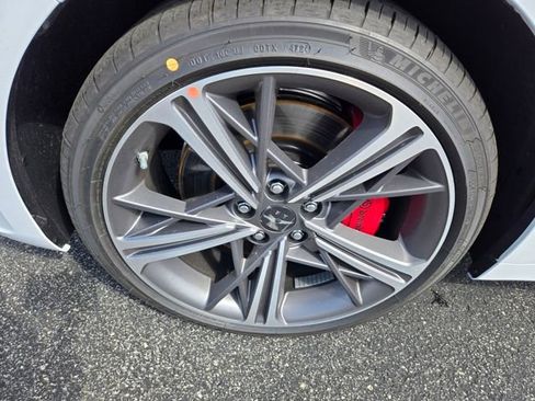 Used 2025 Genesis G70 2.5T w/ Sport Prestige Package image 12