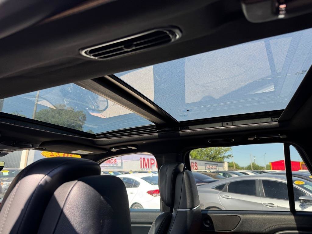 Used 2022 Lincoln Navigator Reserve AWD/4WD image 24