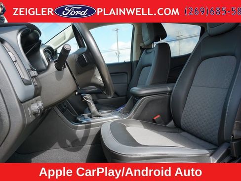 Used 2022 Chevrolet Colorado Z71 AWD/4WD image 17