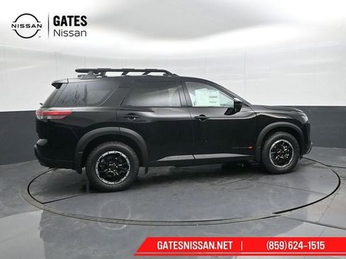 New 2026 Nissan Pathfinder Rock Creek image 3