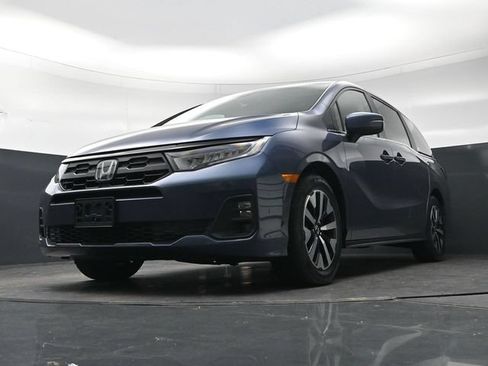 Certified 2025 Honda Odyssey EX-L image 24