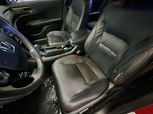 Used 2017 Honda Accord Sport Special Edition image 11