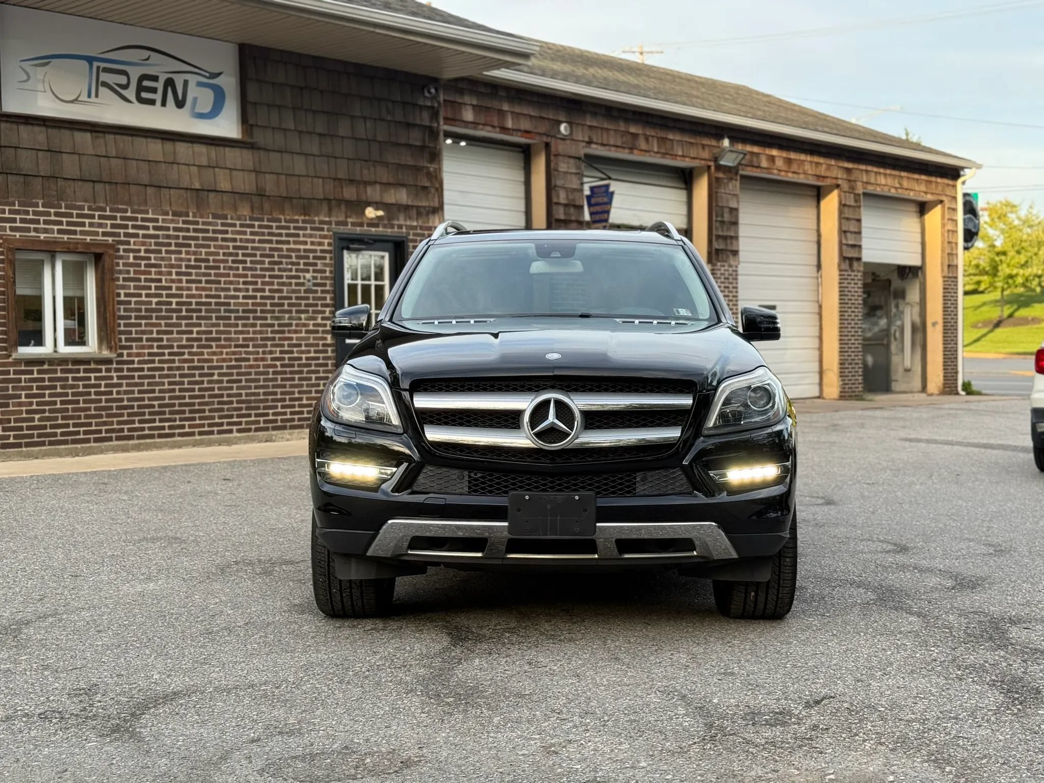 Used 2016 Mercedes-Benz GL 450 4MATIC image 8